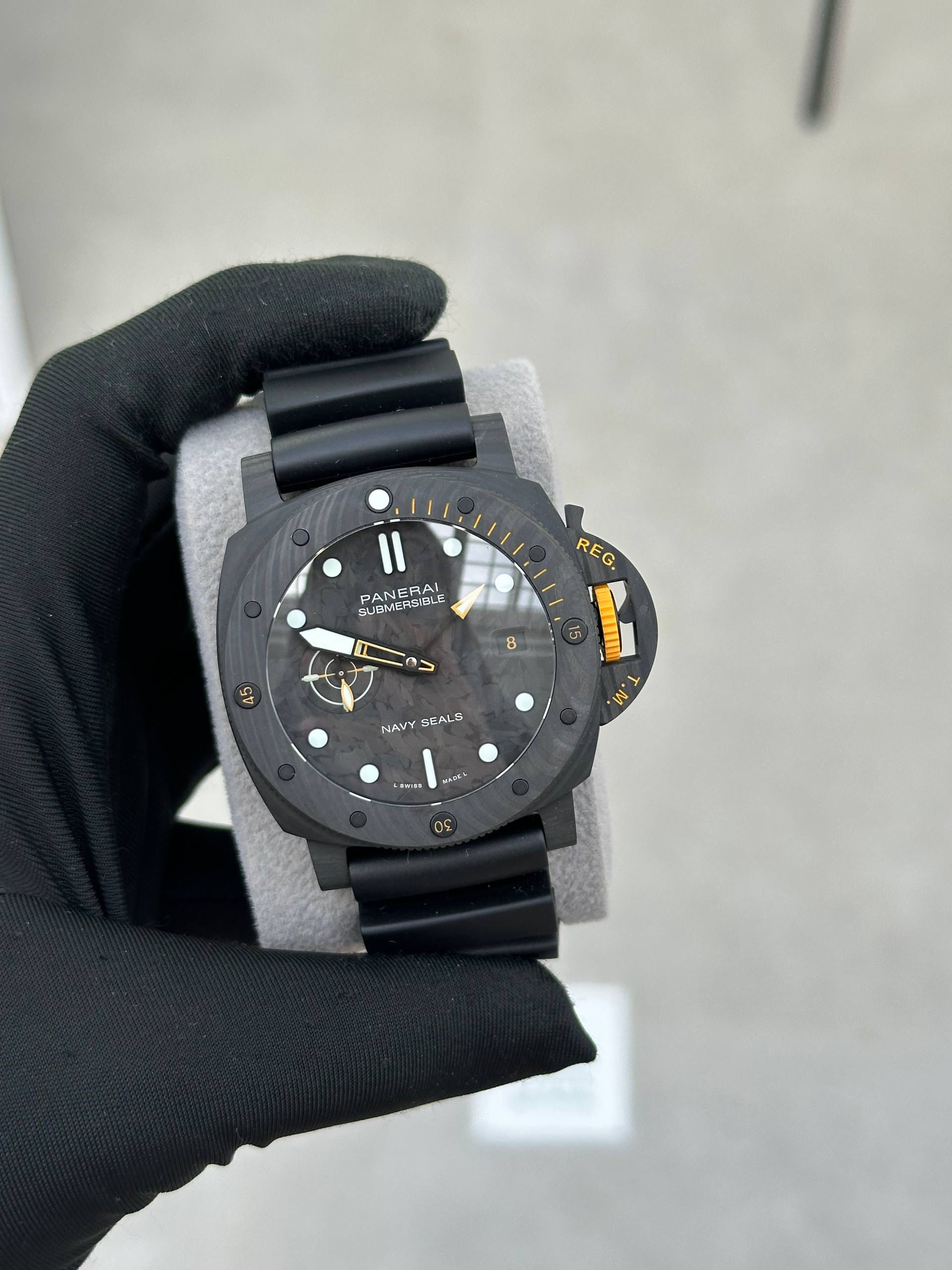 PANERAI SUBMERSIBLE GMT CARBOTECT NAVY SEALS