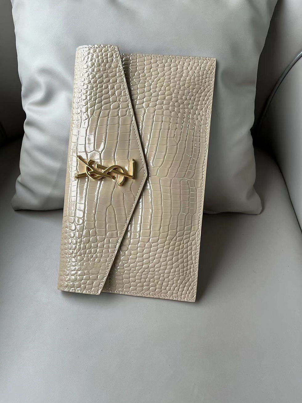 Thumbnail: YSL SAINT LAURENT UPTOWN POUCH 