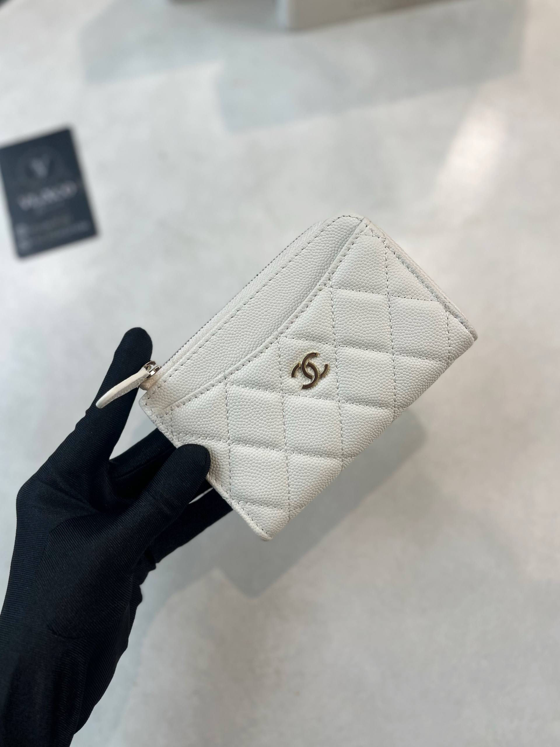 CHANEL CLASSIC ZIPPER WALLET