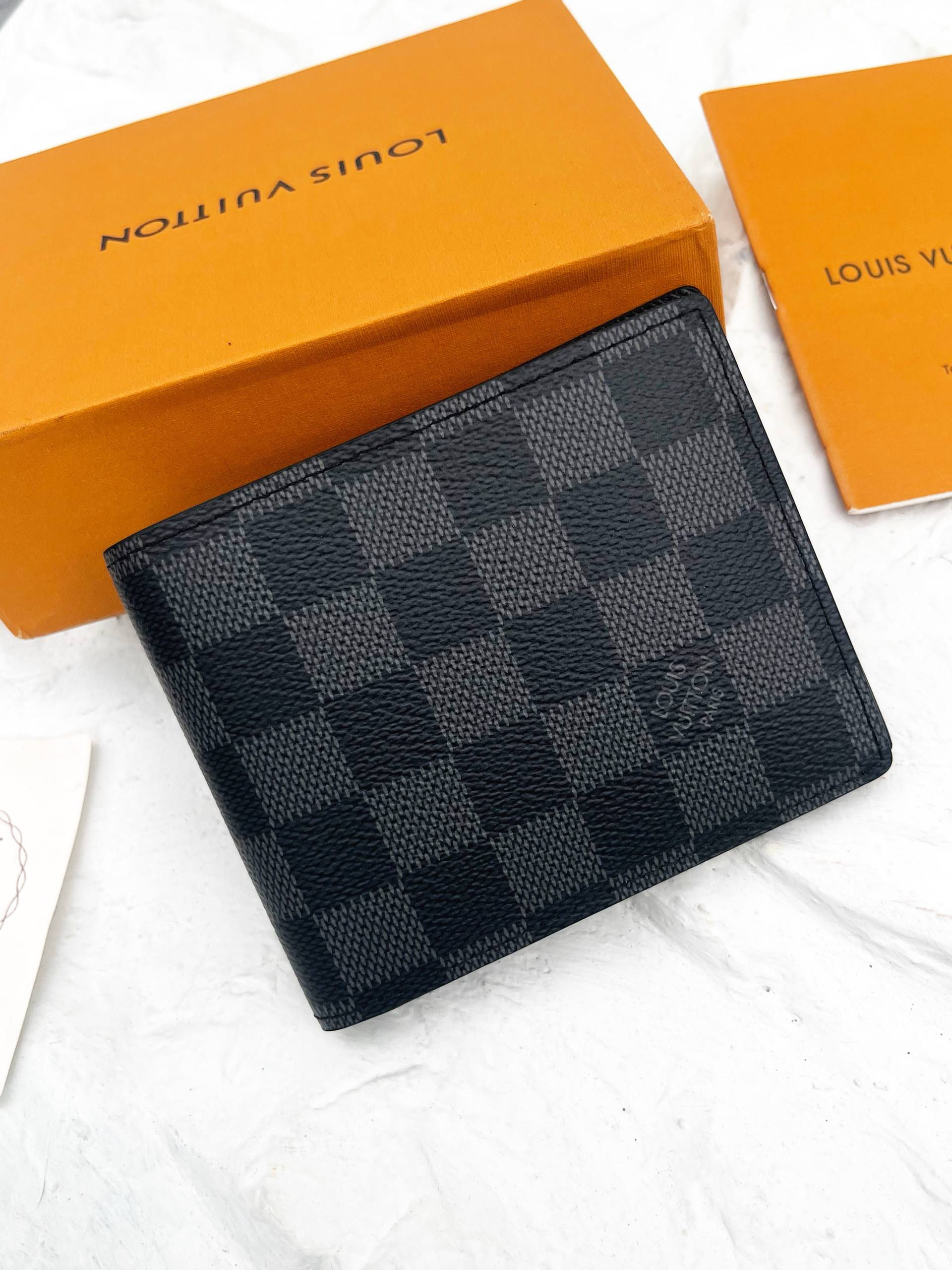 LV MULTIPLE DAMIER WALLET