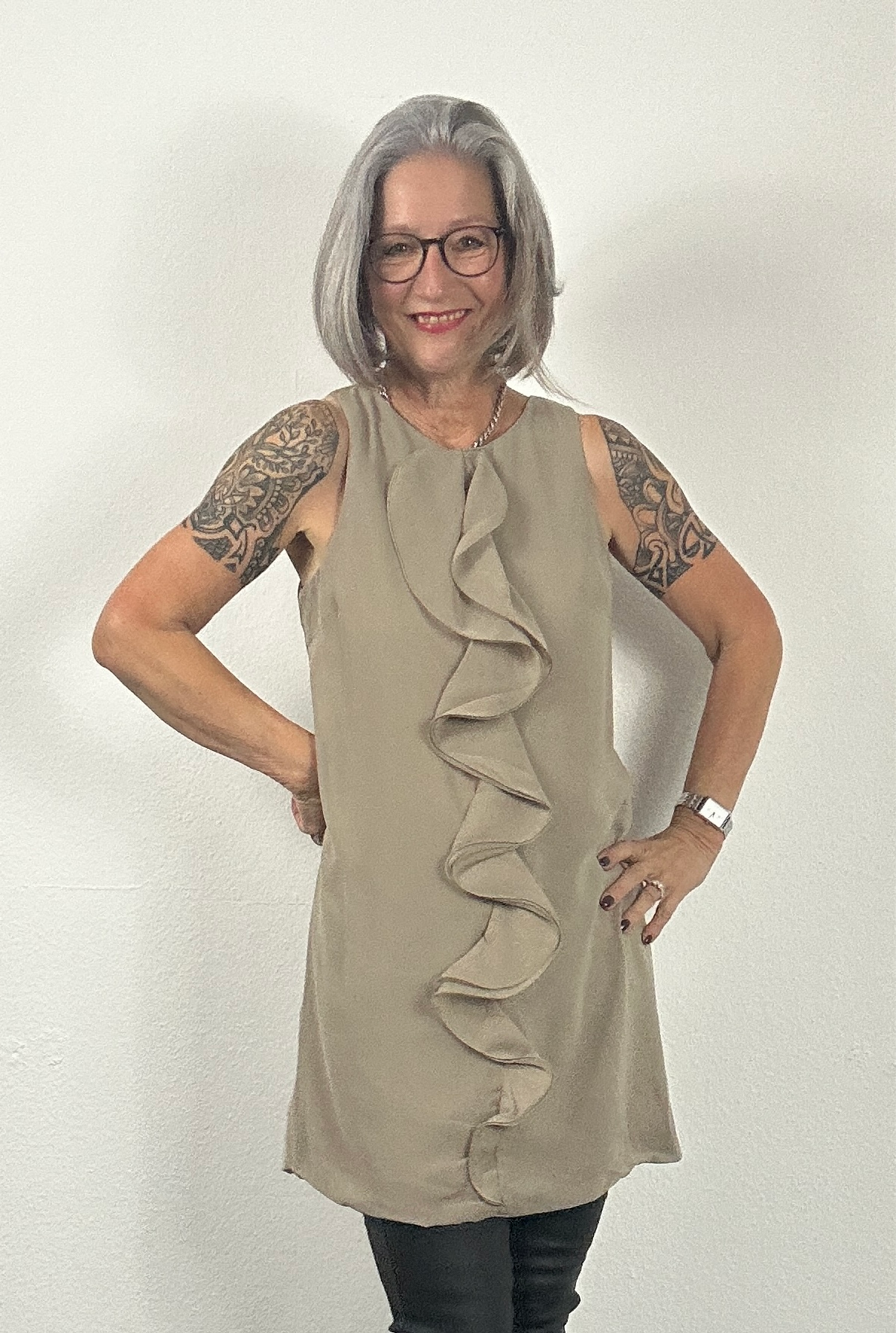 Tunika - Minikleid - mit Volant - beige