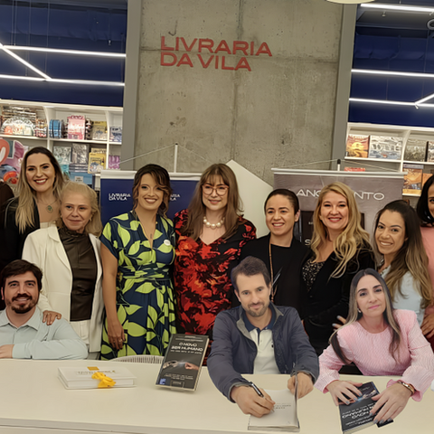 Lançamento do livro "O Novo Ser Humano: Mais Saúde Mental na Era Digital" reúne mais de 100 convidados na Livraria da Vila do Shopping JK