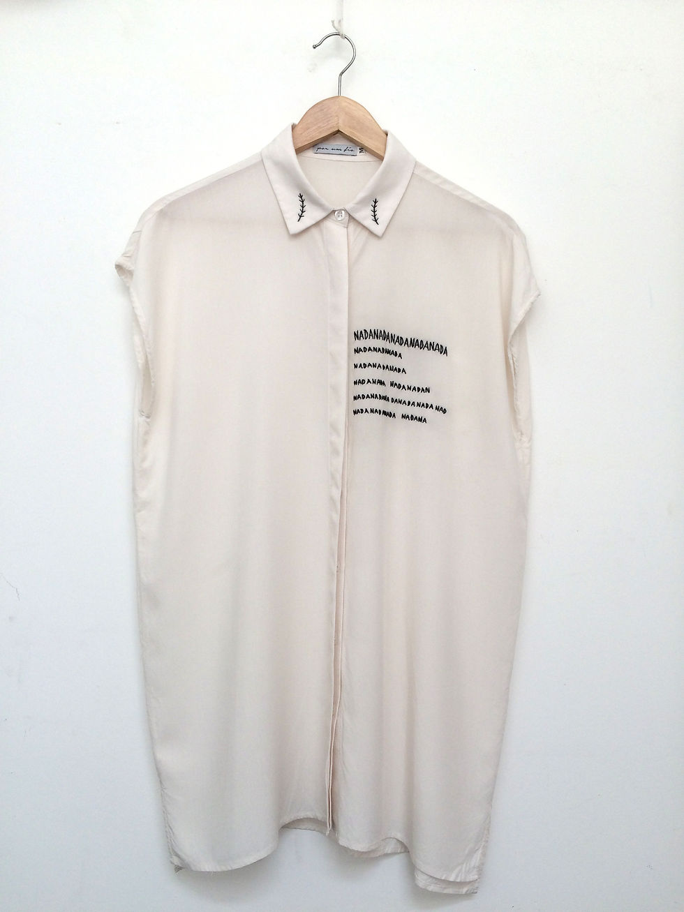 Miniatura: Camisão Nadaísta "nada nada"