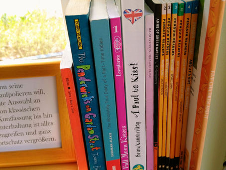 Fensterbank-Feature: englischsprachige Schullektüren und Romane