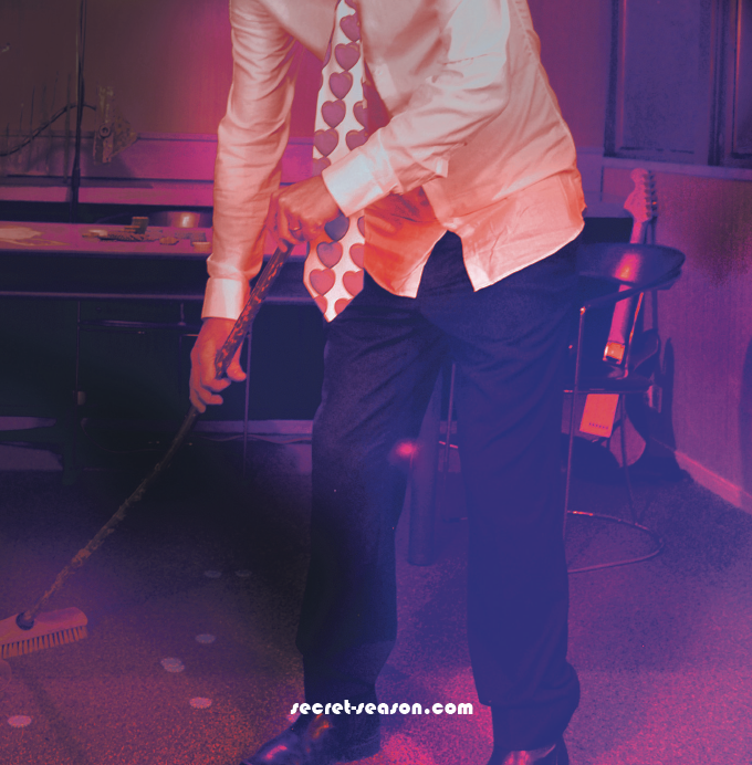 — CD COVER —