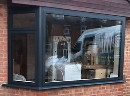 bay-window-square-aluminium-anthracite-grey-exterior.jpg