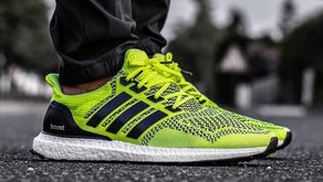 Versões Solar Red e Solar Yellow do adidas Ultra Boost 1.0 serão relançadas mês que vem