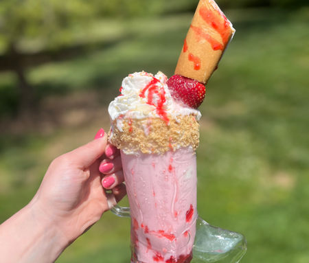 strawberry boot sundae.jpeg