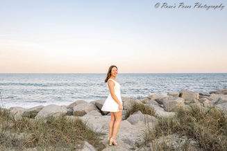Mariana Senior Portraits-99.jpg