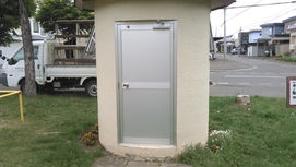 トイレドア取替