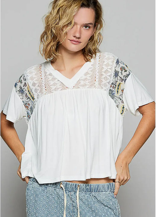 V-Neck Short Sleeve Floral Crochet Contrast Top