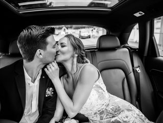 You’ve got a choice between 5 exclusive luxury vehicles to drive you to your next event