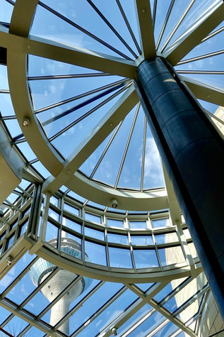 Ausblick - moderne Architektur.jpeg