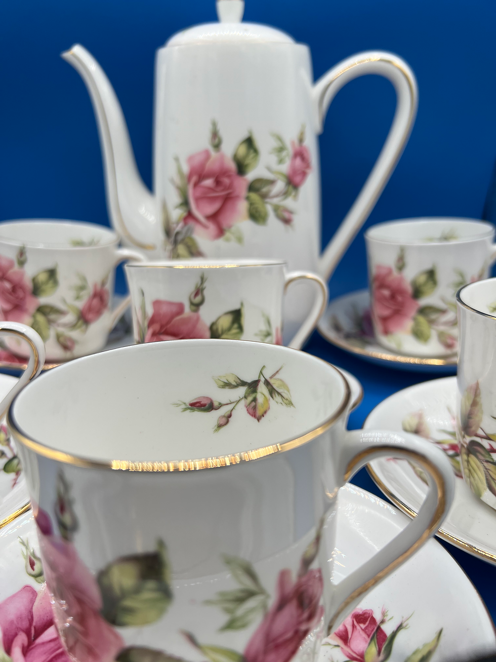 Μικρογραφία: Royal Stafford ‘First Love’ Coffee Set