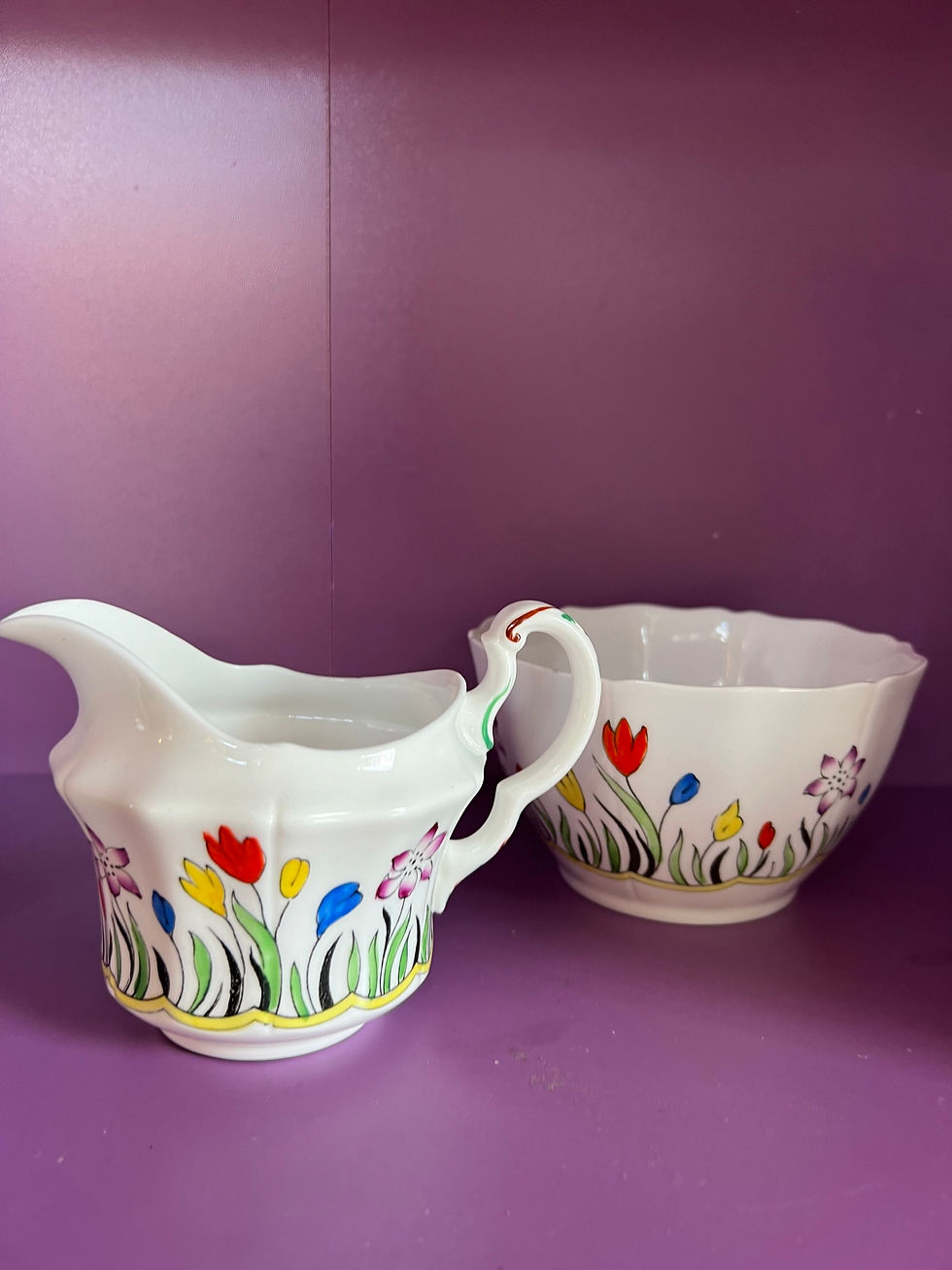 Imej kecil: Handpainted Milk jug & sugar bowl 