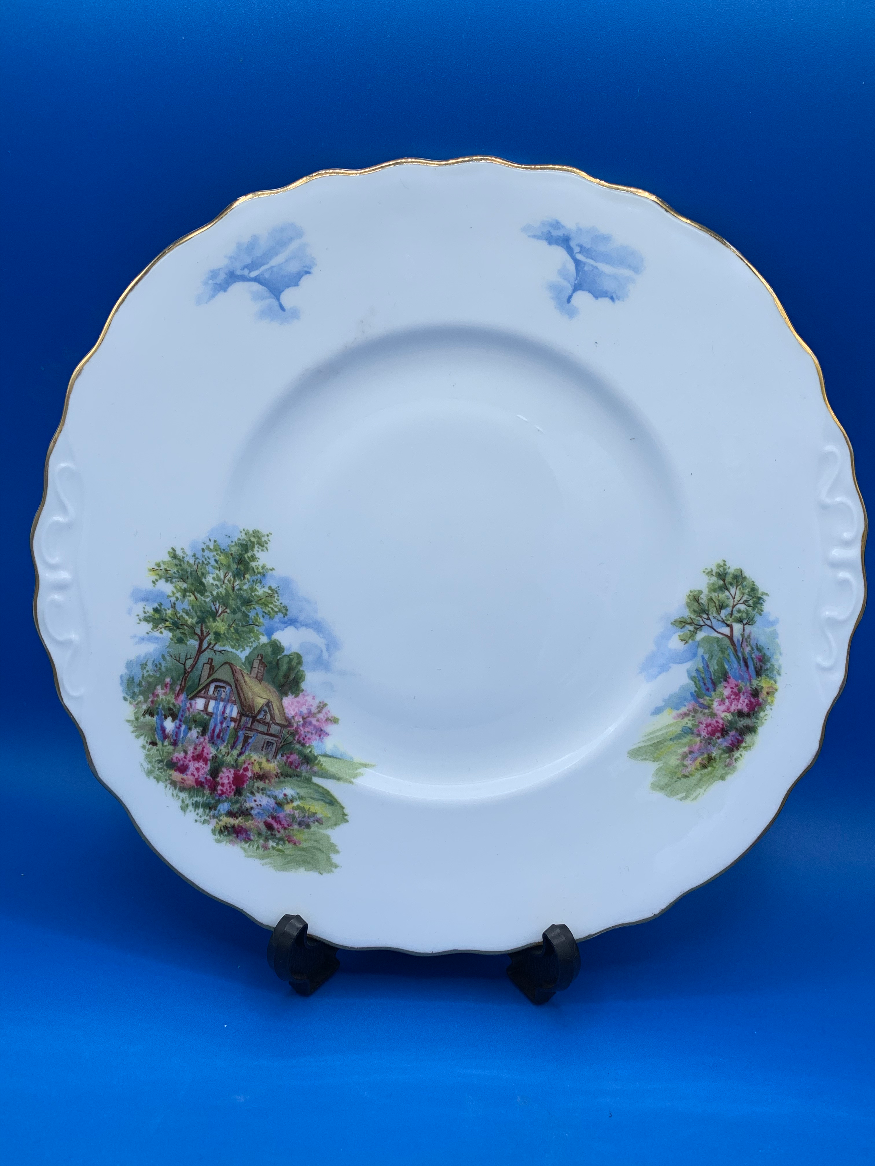 Royal Vale County Cottage Cake Plate