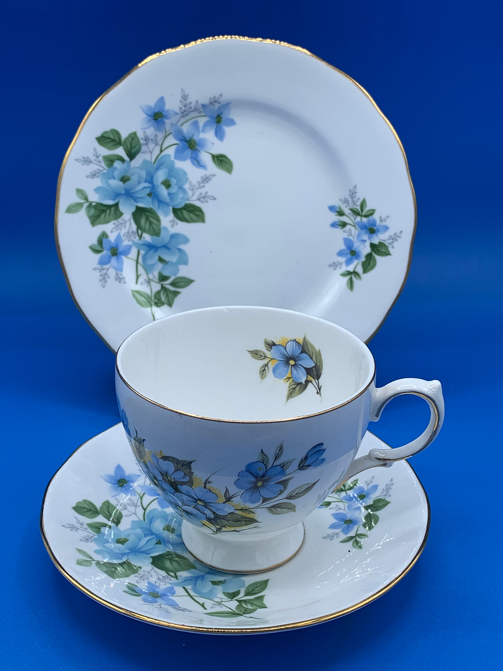 थंबनेल: Vintage China Trio