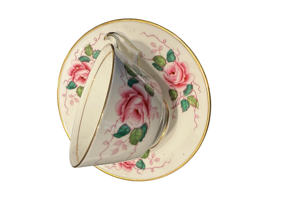 サムネイル： Antique teacup trio. Hancocks Of England