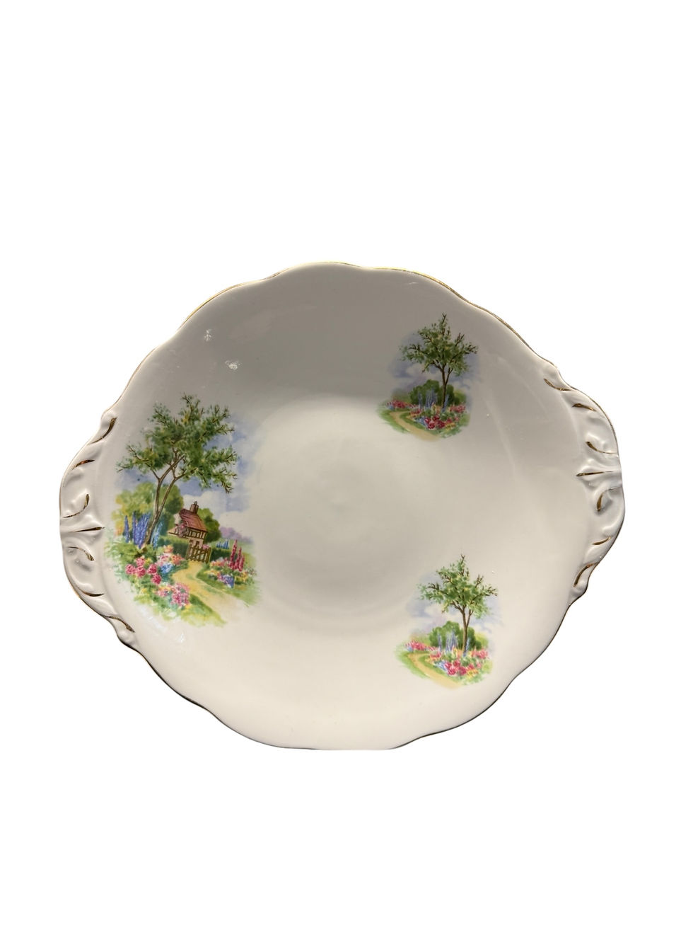 תמונה ממוזערת: Queen Anne Cake Plate. Cottage Design