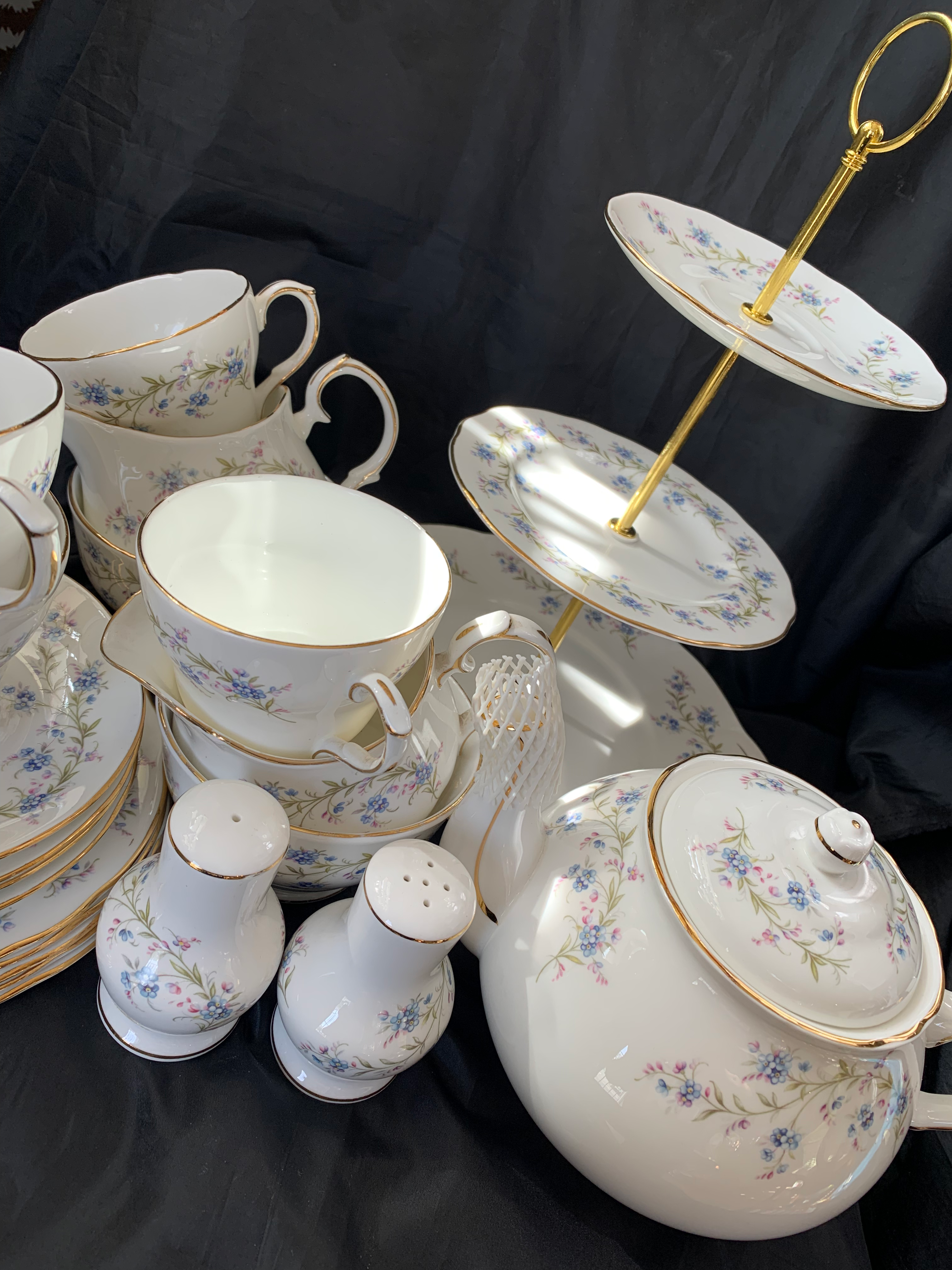 23 Piece Duchess Tranquility Teaset 