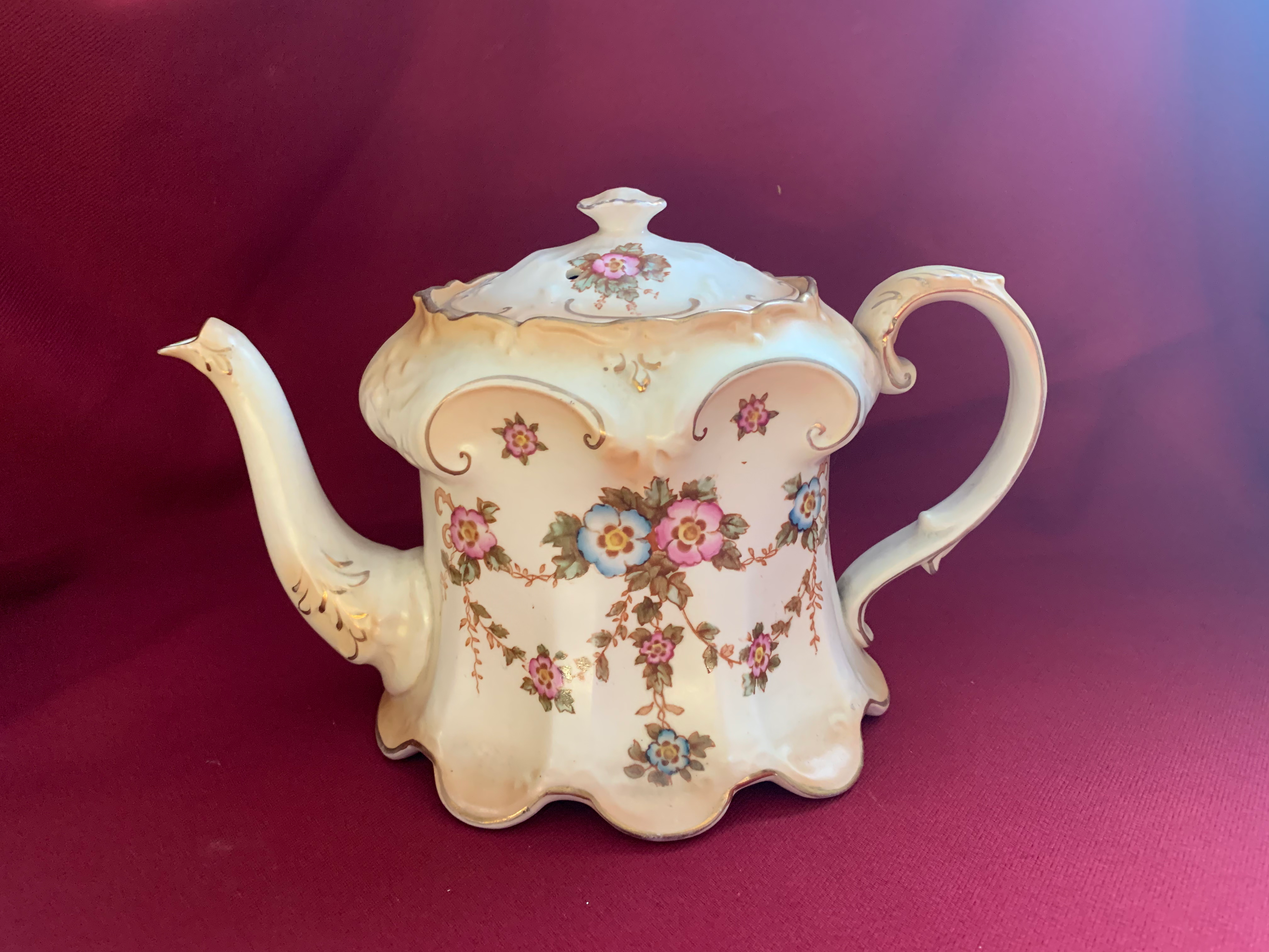 Antique teapot. Large ceramic. 