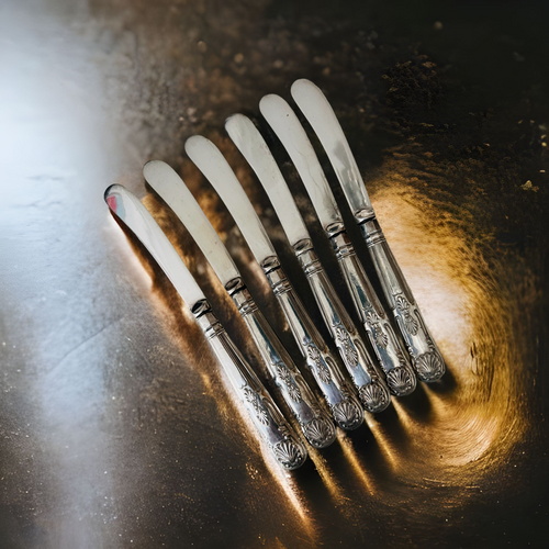 Set 6 Vintage butter knives Leeds Vintage House