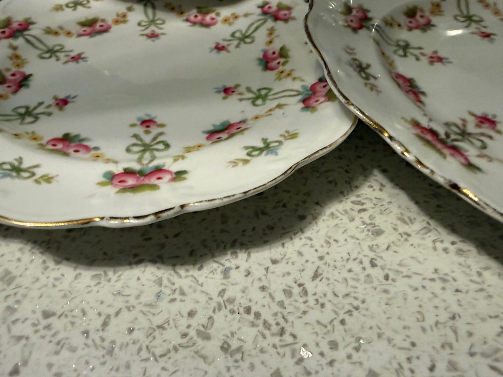 Миниатюра: Set 6 Victorian Side/tea plates 
