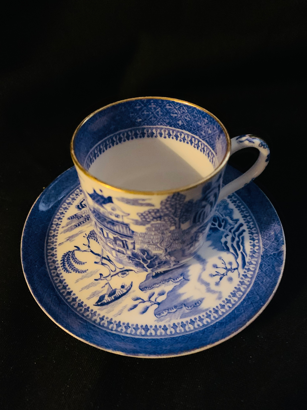 תמונה ממוזערת: Demitasse (small coffee cup) Cup & Saucer