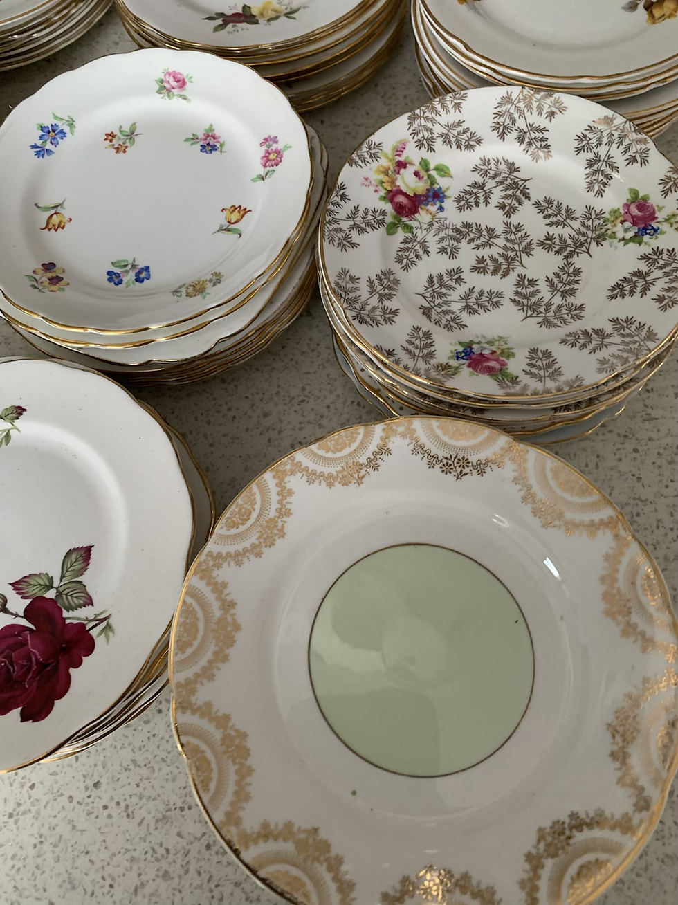 Miniatyrbilde: 60 Mixed Side/Tea Plates. Vintage Bone China