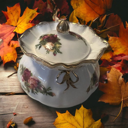 Royal Albert Old Country Roses Dorothy Pot Leeds Vintage House