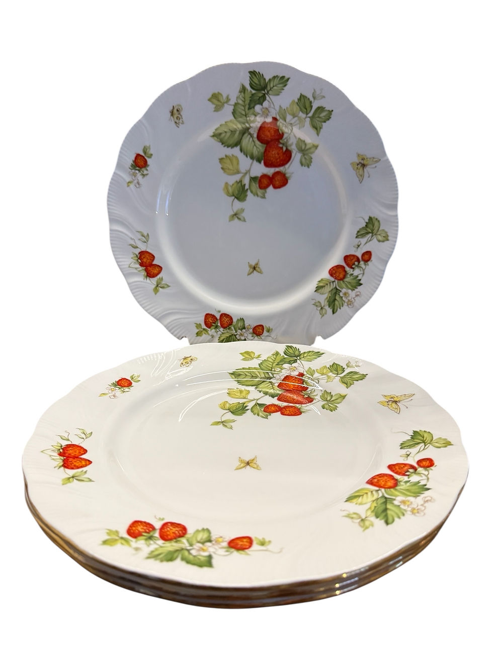 4 Large Dinner Plates. Queens Strawberry China. (Ringtons).