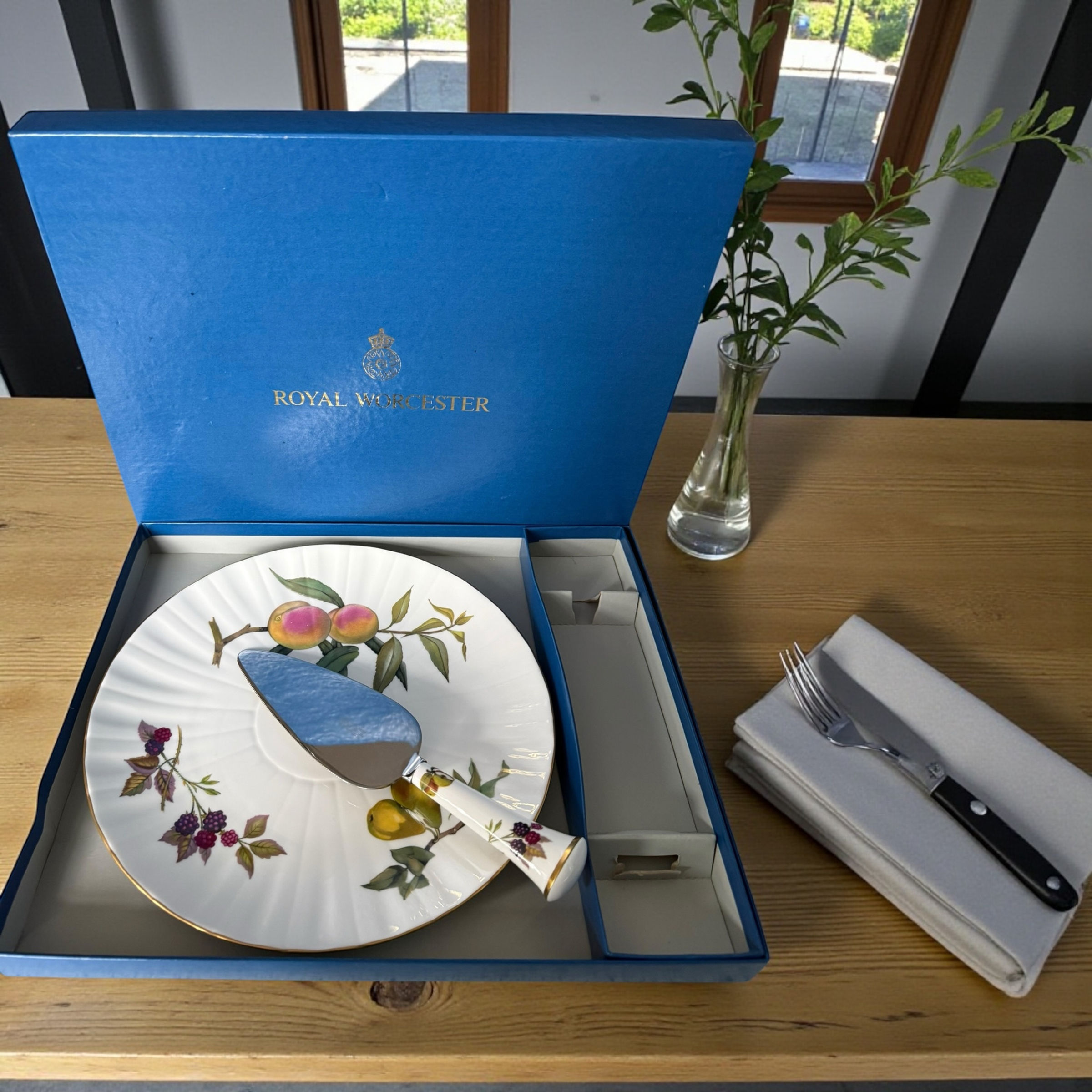 Royal Worcester. Evesham. Cake Plate & Server. Boxed. 