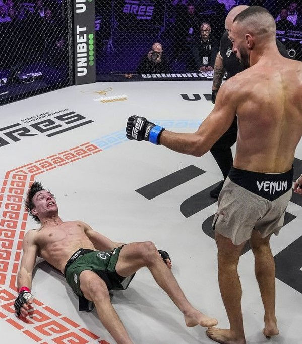 Ghiles Oudelha victoire par KO sur Thomas Glot Ares 27