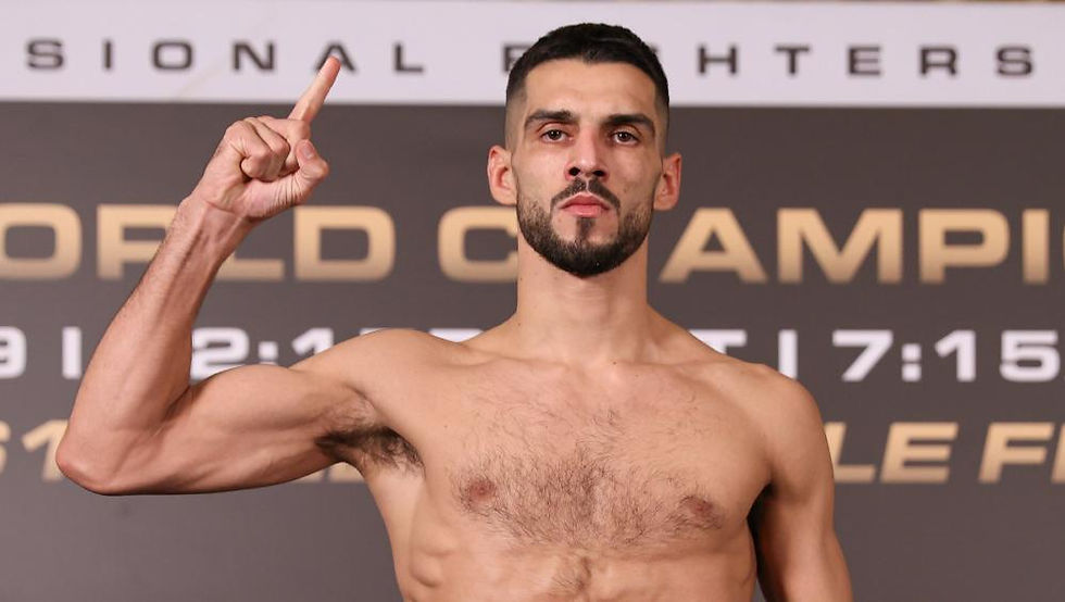 Asaël Adjoudj bat José Perez par soumission au troisième round lors du PFL Mena