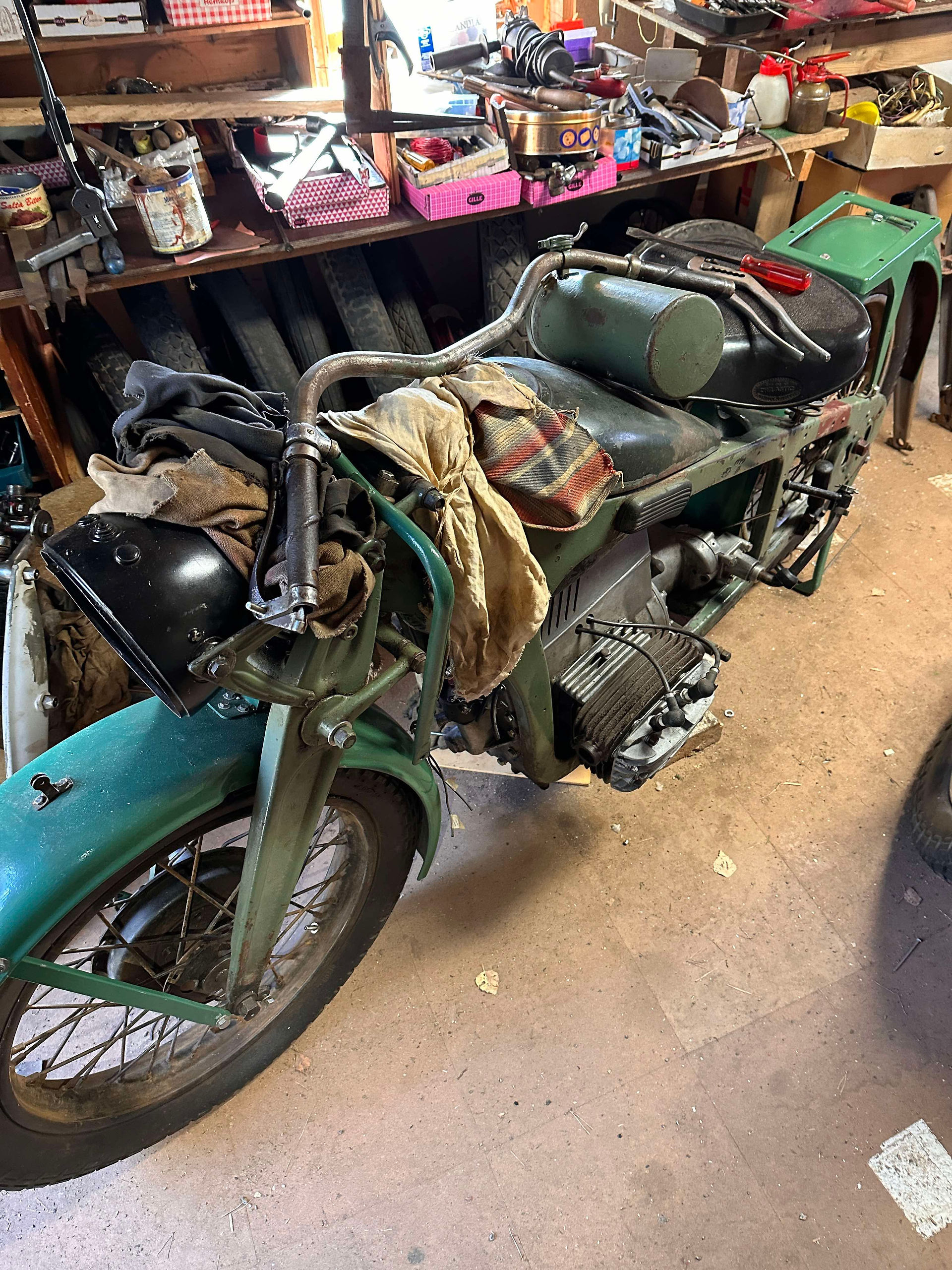 Veteranmotorcykelsamling med Zündapp och DKW Sajab Vintage