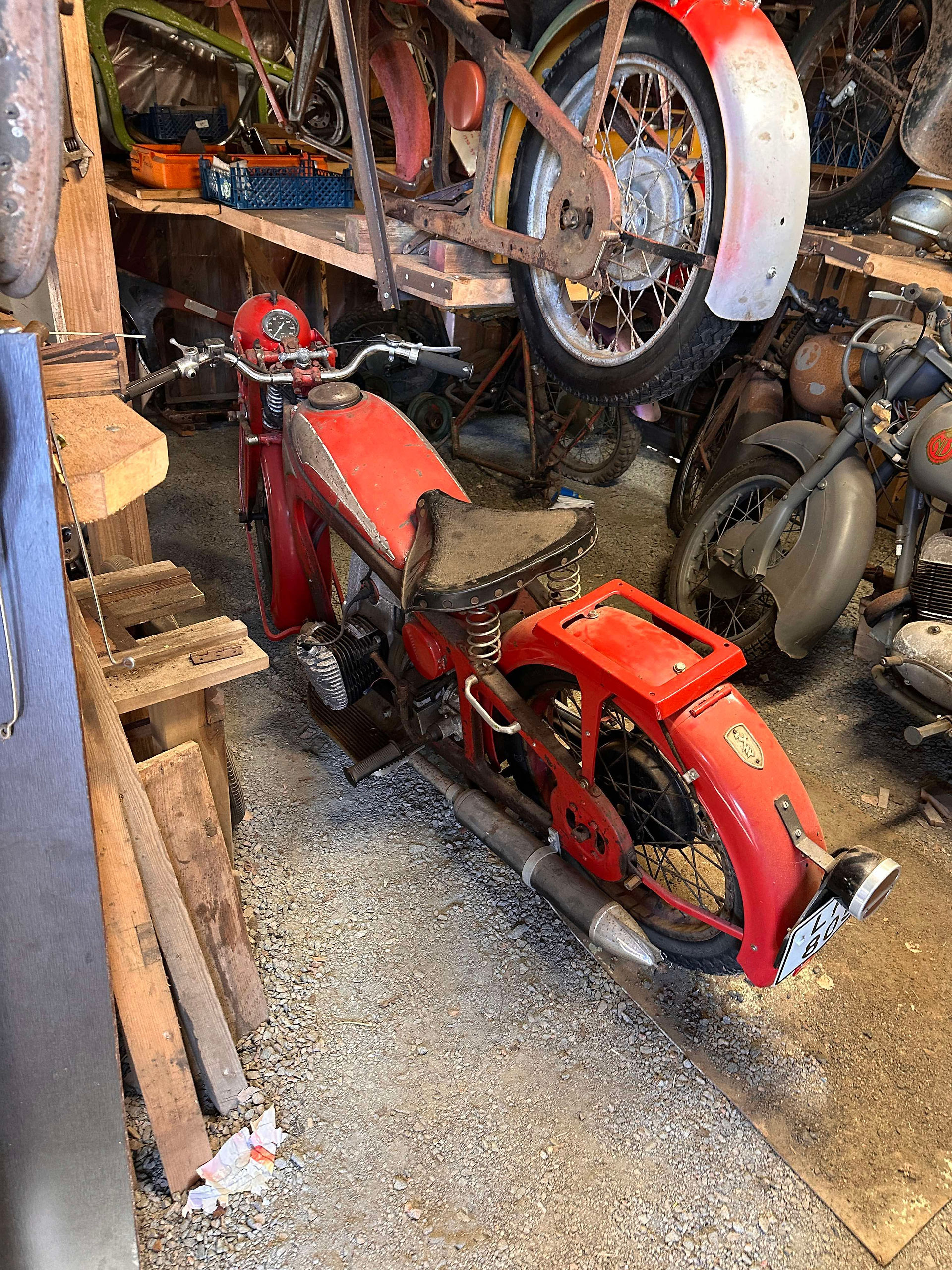 Veteranmotorcykelsamling med Zündapp och DKW Sajab Vintage