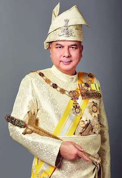 Sultan-Songket-without-armband-half-jpeg.webp