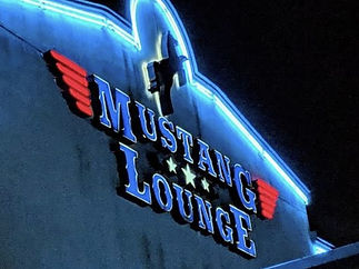 Mustang Lounge Logo.jpg