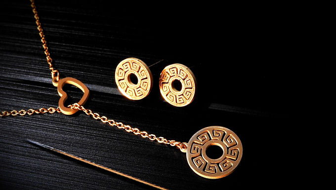 Sun dial Chain Link Pendant Set