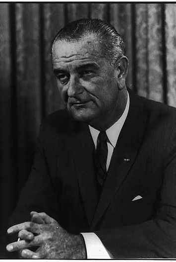 LOC service-pnp-cph-3a20000-3a22000-3a22800-3a22854r LBJ no known restrictions.jpg