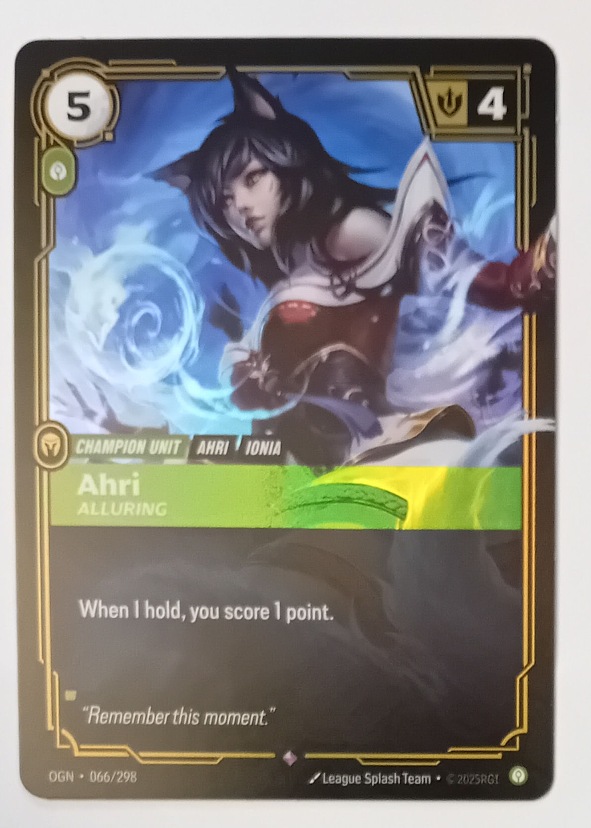 FOIL Ahri. Alluring. 066. Origins. Riftbound 