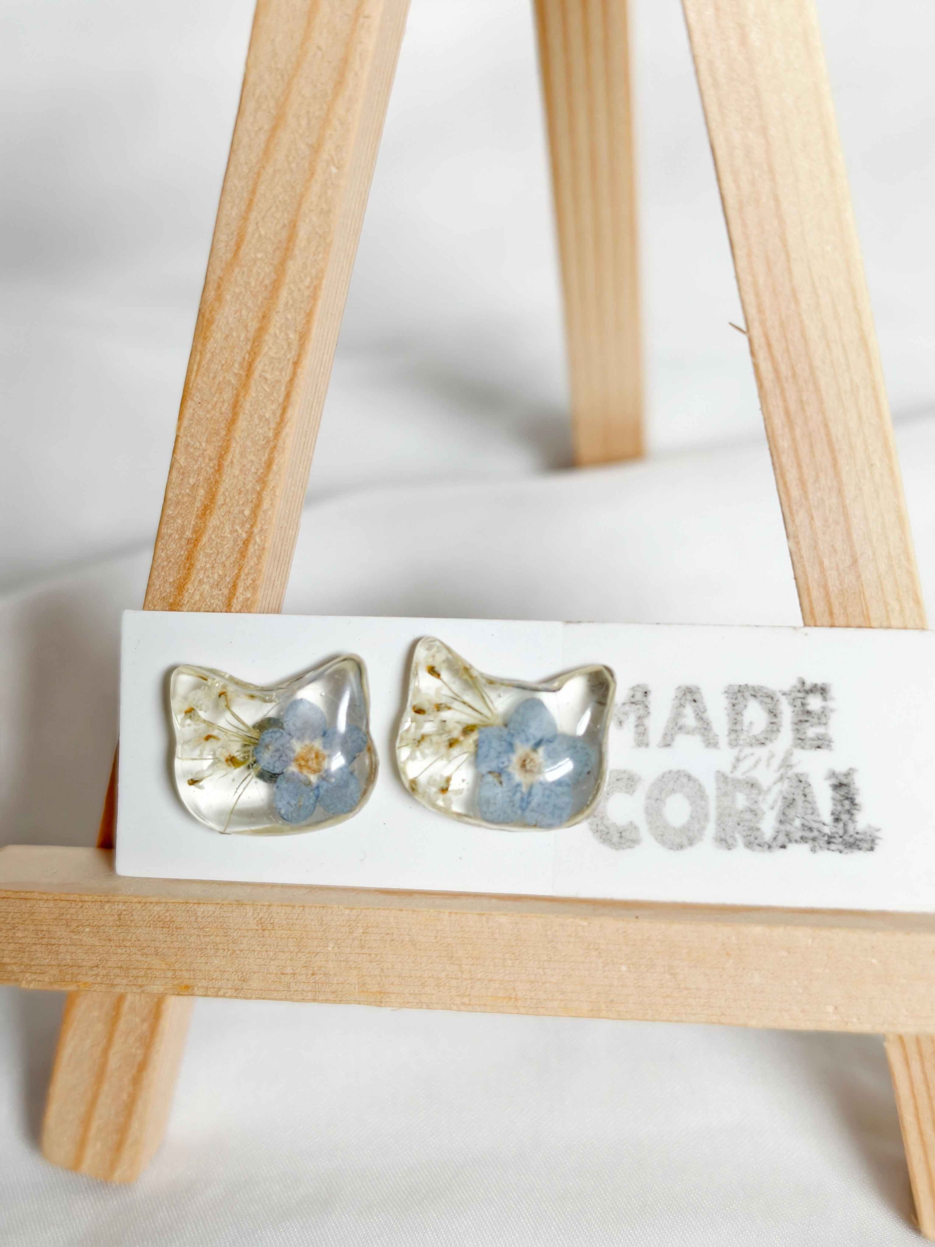 Resin Flower Studs 07