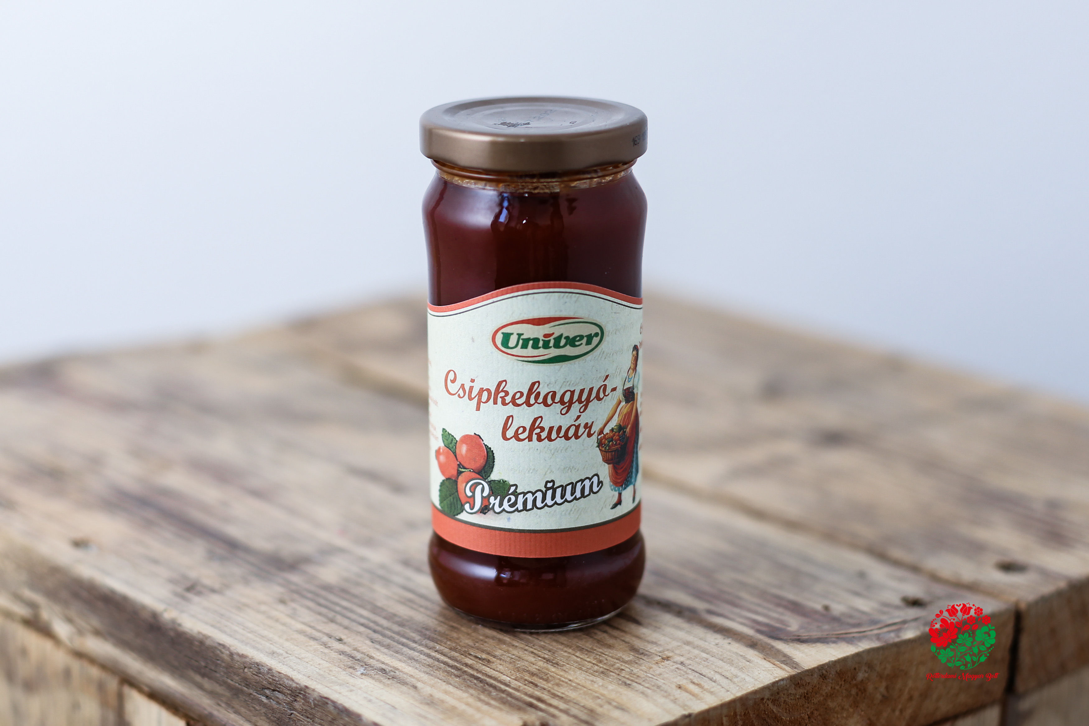 Univer Csipkebogyólekvár