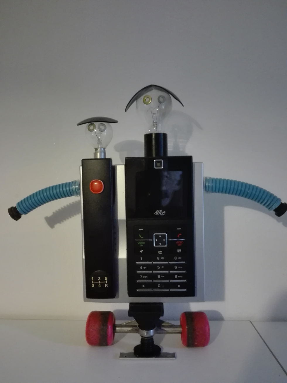 Robot Sirio ed Alice - isolamento sociale adolescenziale