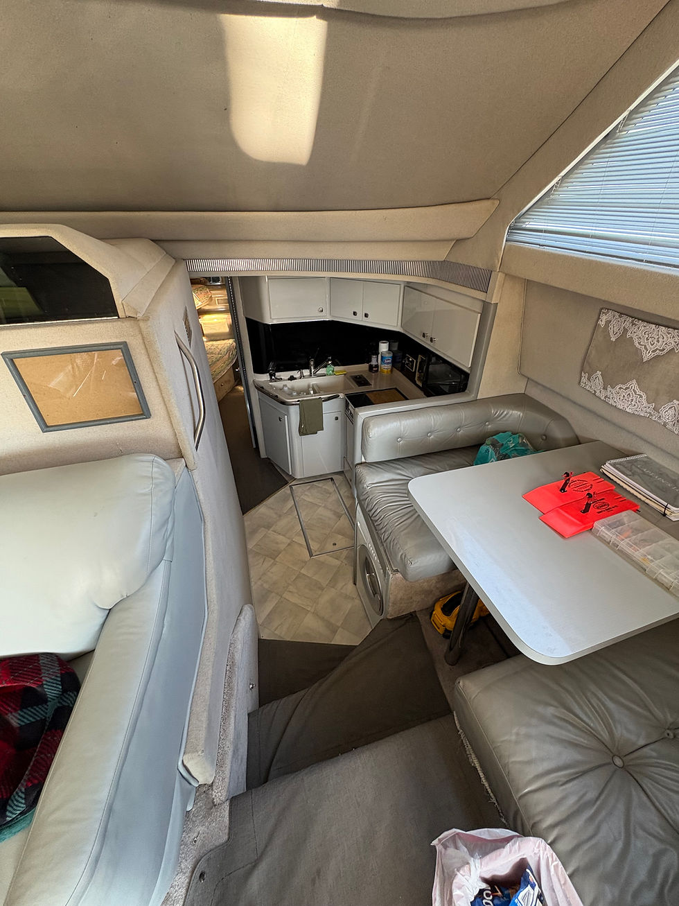 Thumbnail: 1987 Sea Ray 460 Convertible