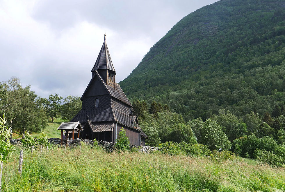 Urnes stavkirke er oppført på UNESCOs verdensarvliste. Også den inneholder giftstoffer, ifølge studien. Illustrasjonsfoto: Martin Lerberg Fossum / NTB