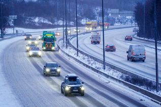Meteorologene advarer om glatte veier