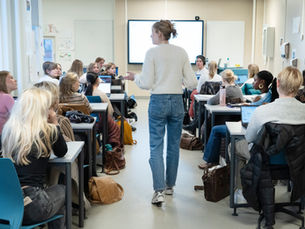 Nye råd mot skolefravær: Hjemmebesøk, skriftlig plan og ukentlig kontakt