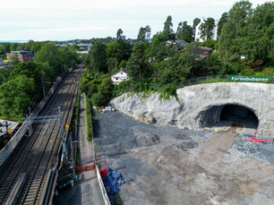 Forsinkelser i byggingen av Fornebubanen og kostnadssprekk