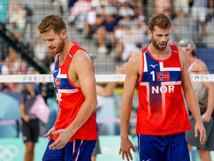 Anders Mol og Christian Sørum røk ut i VM mot tyskerne Nils Ehlers og Clemens Wickler. Her fra OL da den norske duoen røk mot samme motstander. 